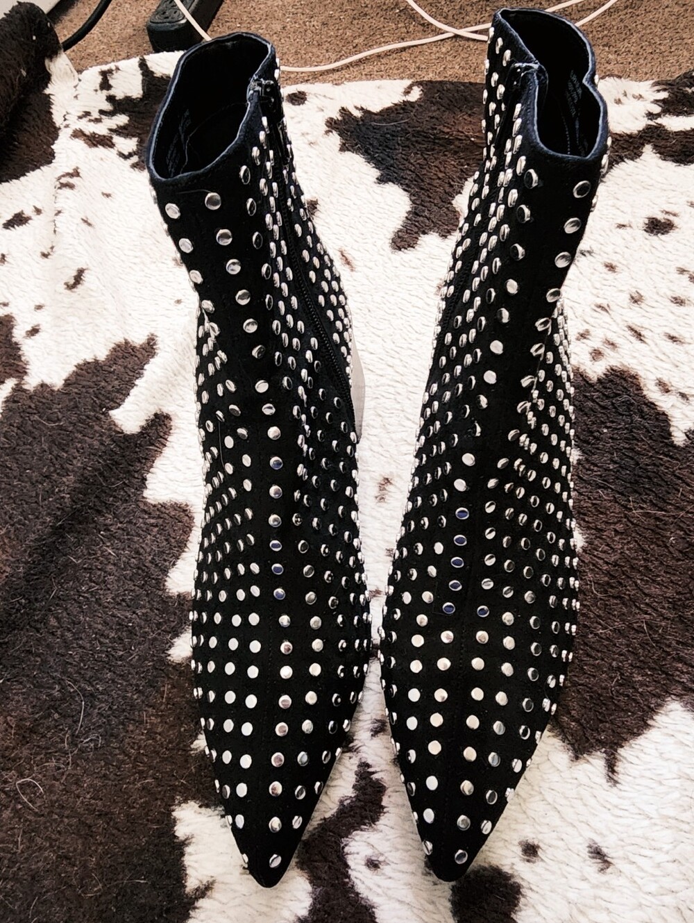 "STEVE MADDEN" WOMEN'S STUDDED ROCKER GIRL BOOTIES - BLACK/SILVER